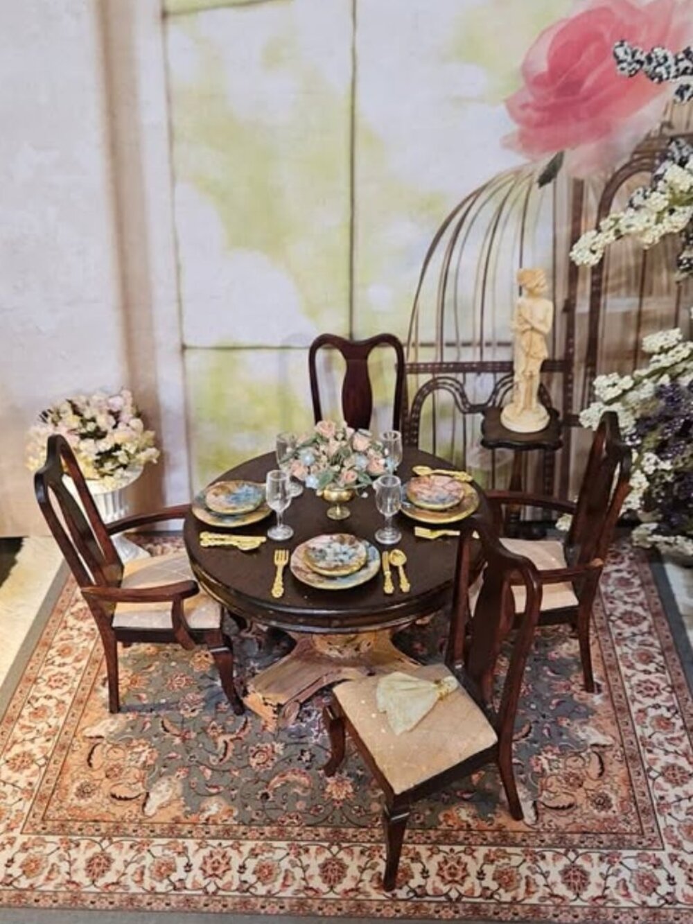 Dollhouse Miniature Table and 4 Chairs 1:12 Scale
